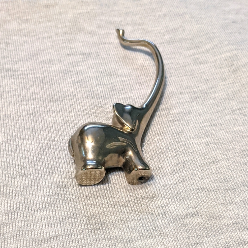 Silver Elephant Ring Holder